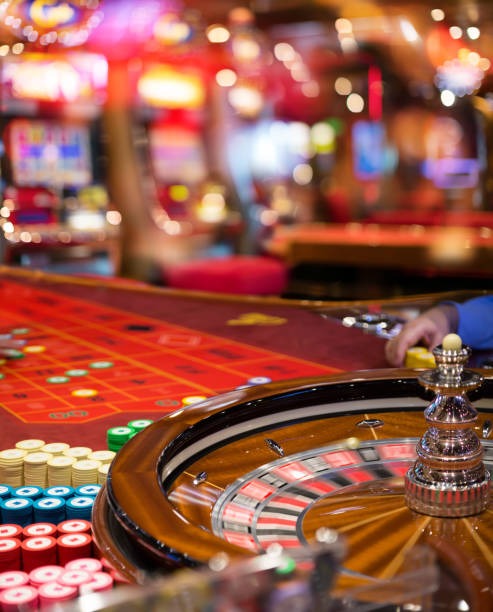 kinghorsetoto togel platform interface showing live-dealer tables and sportsbook coverage on mobile